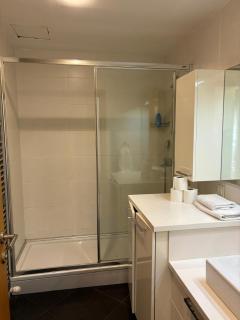 Taksim'de 2 yatak odalı daire, güvenlik, havuz, spa, otopark - 2