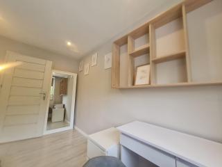 All-Season Retreat By Silesia Park 1 min to Shops, Tram to City in 9 Min - 1