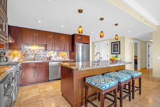 KBM Resorts Spacious Ocean View 4-Bedroom Honua Kai Collection Multi Unit Listing Same Floor 2 Free Rental Cars HKH-50437 - 6