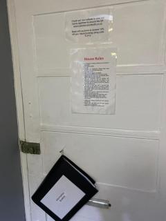 18K HOME FROM HOME - 6