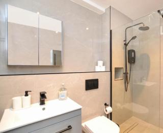 High Luxury London Stay 30 Mins to Camden & Central - 3