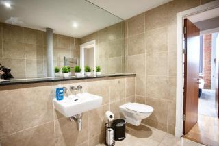 The Onyx Suite - 3