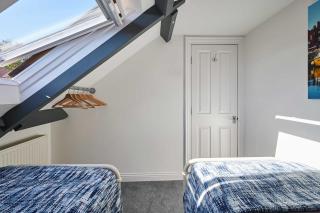 Host & Stay -The Captain's Loft - 7