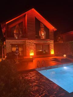 Real Love Villas - 9