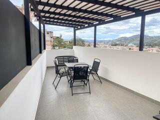 Nina Suite 6 min of Center Free parking - 2