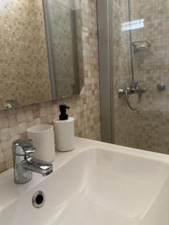 2 Bedroom Apartment At center of Jeddah - 4