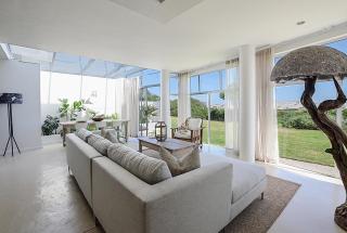 Beachfront, Sea Views, WiFi, Fireplace, 1-Min Walk - 6