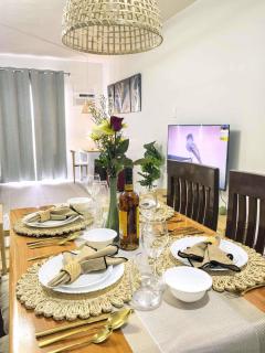 Cozy Studio with Balcony in Palawan Smart Lock, Near Airport, Netflix, Free Wifi - 5