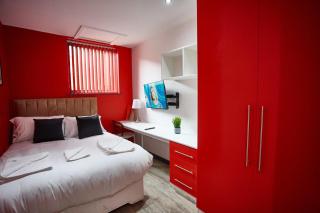 LENNON SUITE 4 Bedrooms, 4 Bathrooms - 1