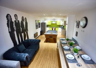 MCCARTNEY SUITE 5 Bedrooms, 5 bathrooms - 8