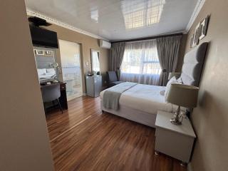 23 on Camden Road Guesthouse - 7