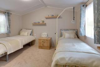 Mersea Island by Away Resorts - 4