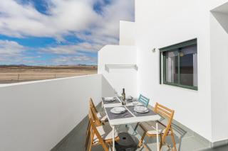 Home2Book Sunny Terrace Getaway Puerto Lajas - 9