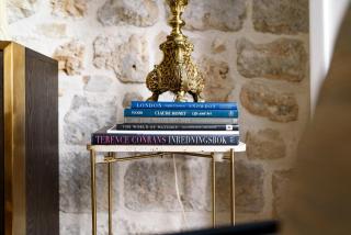 CENTRAL W APARTMENT by DuHomes - 3