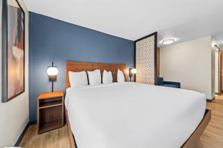 Everhome Suites Ontario - 2