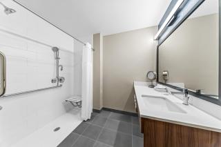 Everhome Suites Ontario - 6