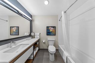 Everhome Suites Ontario - 3