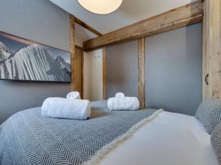 Appartement 4 chambres à Tignes le Lac, proche des pistes, cheminée, parking couvert - FR-1-641-20 - 1