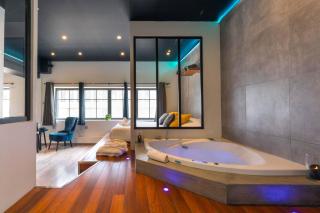 Balneo Suite Arquebuse Love appart au coeur de Dijon - 6