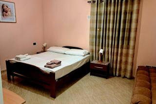 1 Bed Apartment Sleeps 2 with Tv WiFi & Parking - 5