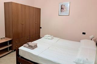 1 Bed Apartment Sleeps 2 with Tv WiFi & Parking - 4