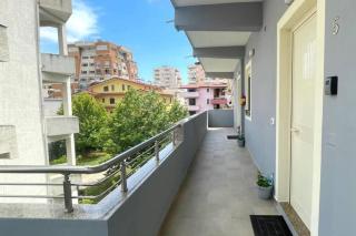 1 Bed Apartment Sleeps 2 with Tv WiFi & Parking - 3