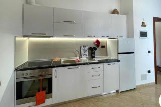 1 Bed Apartment Sleeps 2 with Tv WiFi & Parking - 2