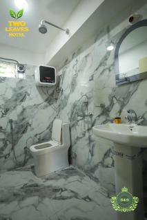 Two Leaves Hotel & Restaurant - Darjeeling - 6