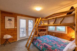 A Mountain Hideaway - 1