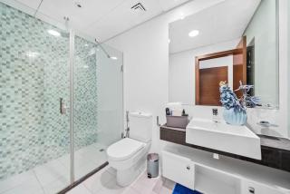 Luxury Gate Tower Residence Breakfast Basket - 8