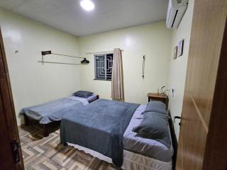 Apto dois quartos com suíte e varanda - 8