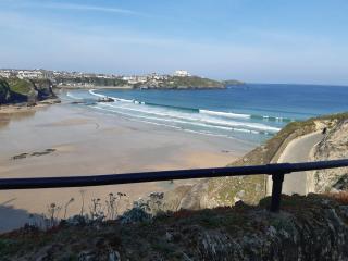 Central Newquay close to beach - 9