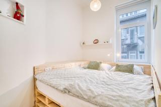 Charming Downtown Apartment - 1