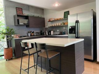 Modern & Calm Stay Near Provenza - 3