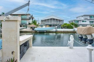 Serene Home with Skiff Dockage & Access to Private Bayfront Beach - 3