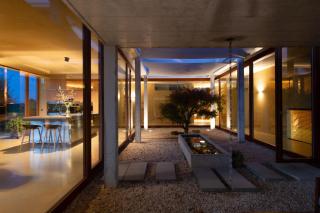 Reflection House - 0