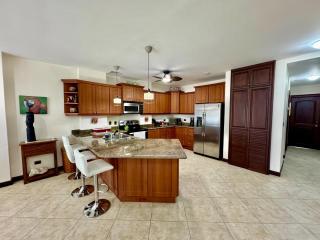 3 Bedroom Condo with Ocean View - Tres Regalos 201N - 3