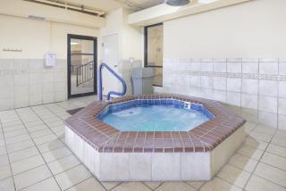 Phoenix IV 4121 condo - 1