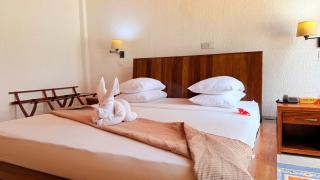 Coconut Grove Beach Resort - 5