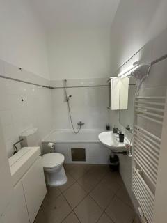 Stylish shared Apt for Longstays Margareten, Up to 5P - 4