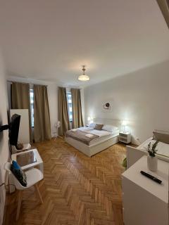 Stylish shared Apt for Longstays Margareten, Up to 5P - 0