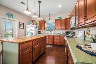 Retreat Steps to Beach Dog Haven Sleeps 12 - 1