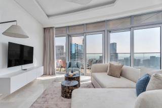 GuestReady - High-Floor 2BR | Canal and City View - 4