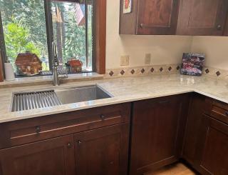 Dollar Point for 10 with hot tub-One block to the beach - 5