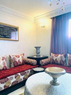 Charment appartement Au centre ville, internet Fibre, canal plus, chaînes internationales - 4