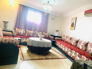 Charment appartement Au centre ville, internet Fibre, canal plus, chaînes internationales - 9