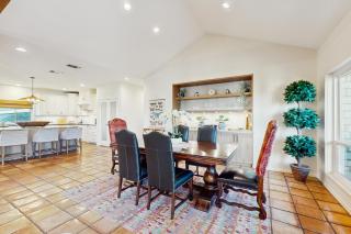 Getaway to Horseshoe Bay - 6