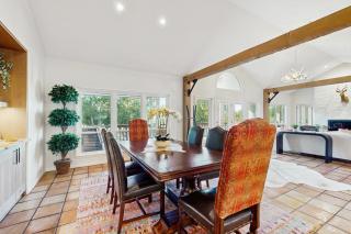 Getaway to Horseshoe Bay - 5