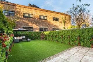 Luxury 4 Bedroom Apartment in Central London - 3