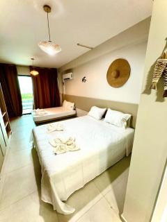 Flat Piscina Privativa à Beira Mar - 1